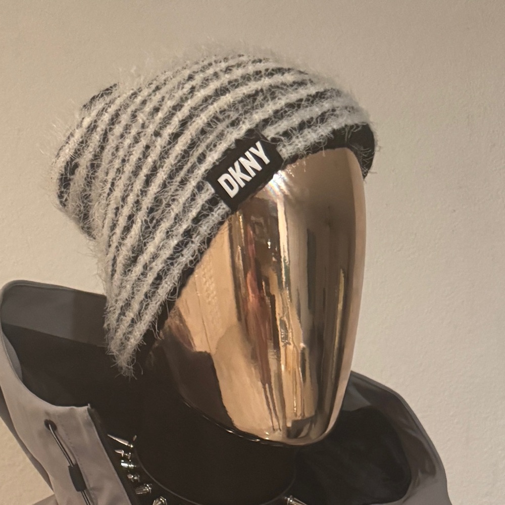 DKNY Black and White Hat Sleek Urban Accessory